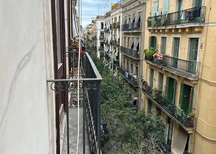 Hostel Central&Basic Universitat